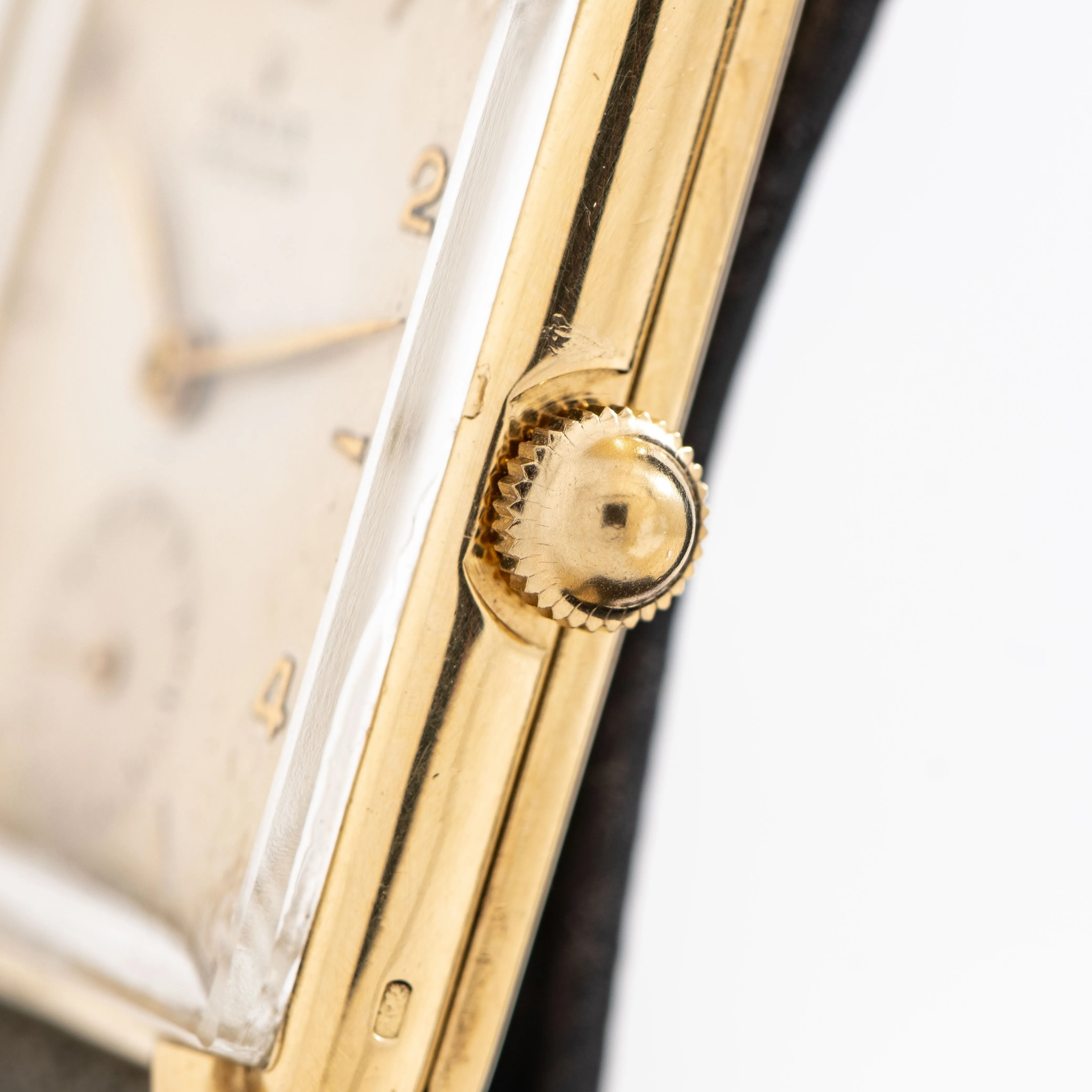 1945 Vintage Rolex Precision Chronometer "Modele Depose" Ref. 4330 Watch in Solid 18k Yellow (# 14851)