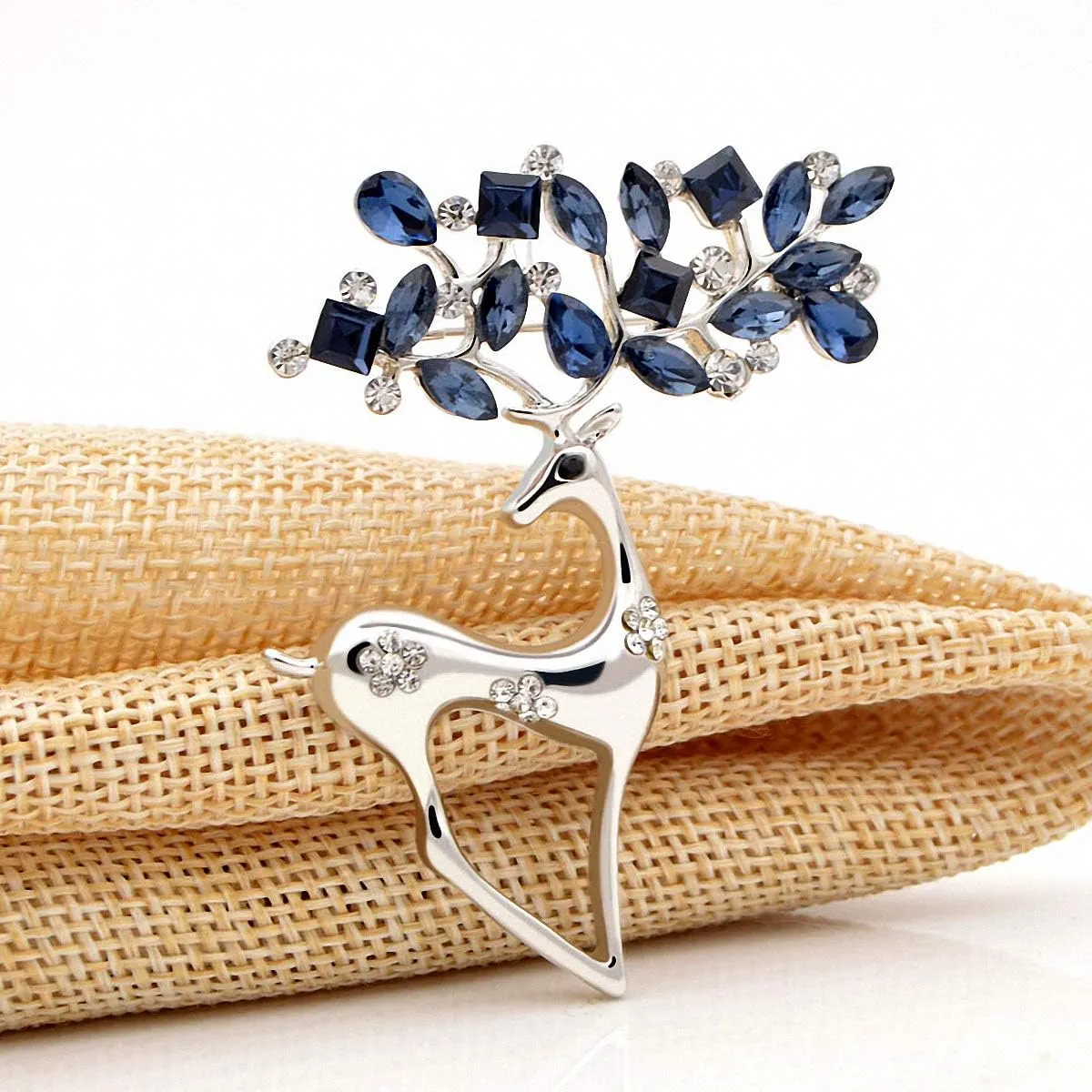 2 Colors Rhinestone Deer Brooches Women Christmas Reindeer Pins Luxury Coat Corsage Jewelry