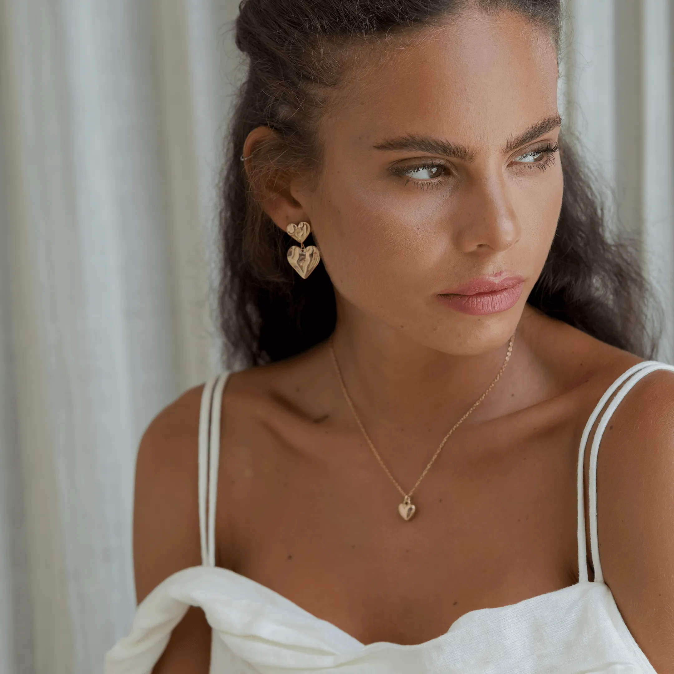 Asmara Heart Earrings - Gold