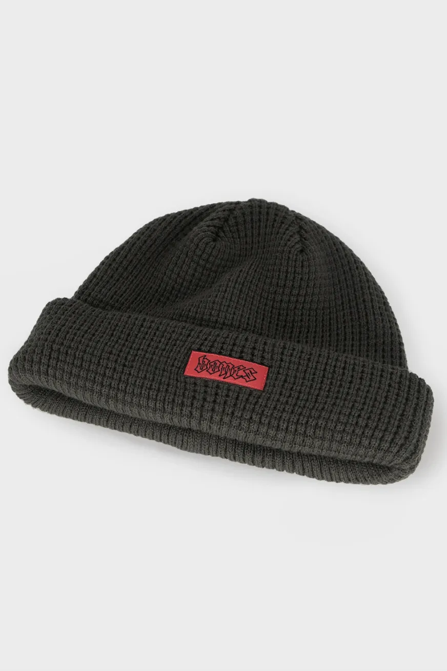 BILLY BONES CLUB WAFFLE KNIT BEANIE - DOOM STEEZE