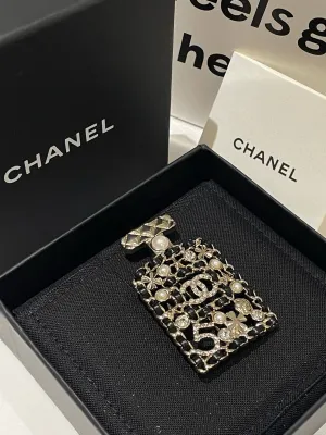 Chanel 21V No.5 Bottle Brooch Gold Brooches
