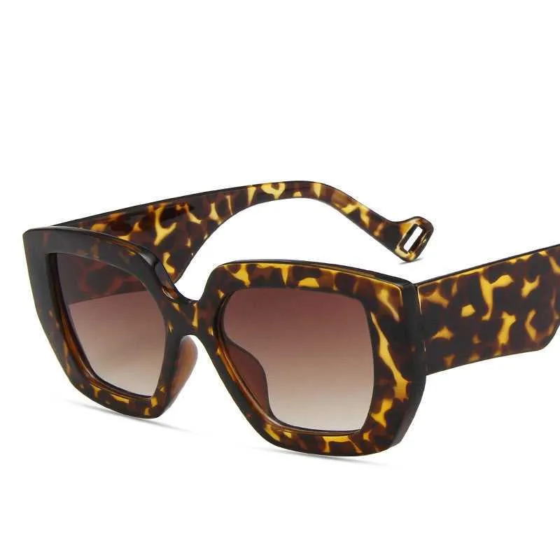 ChicRetro Frame Sunglasses