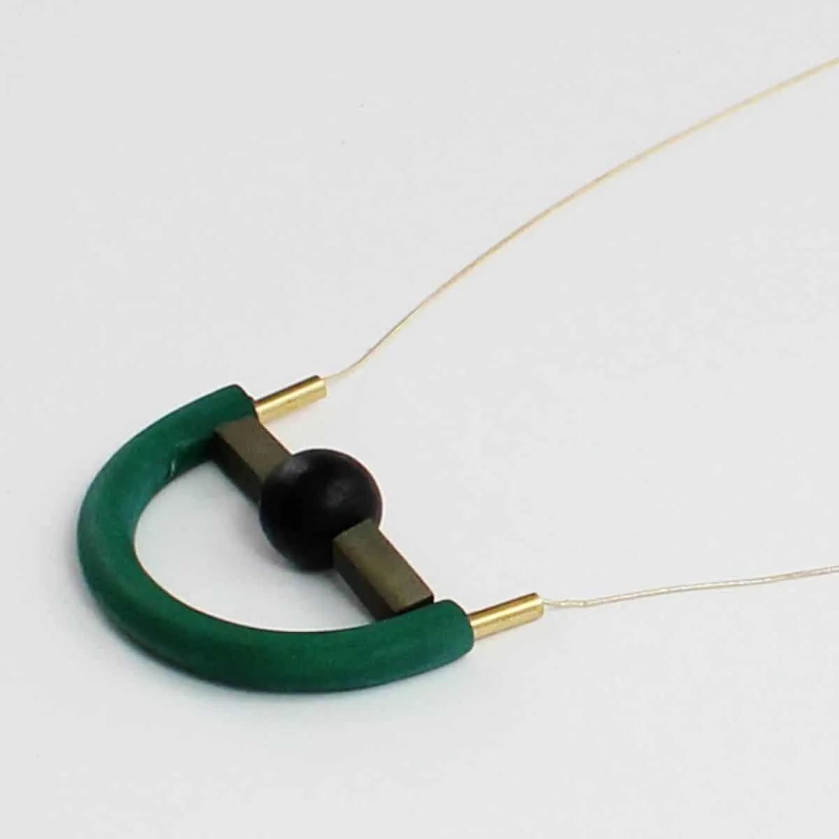 Crescent Wood Jaelyn Necklace Green