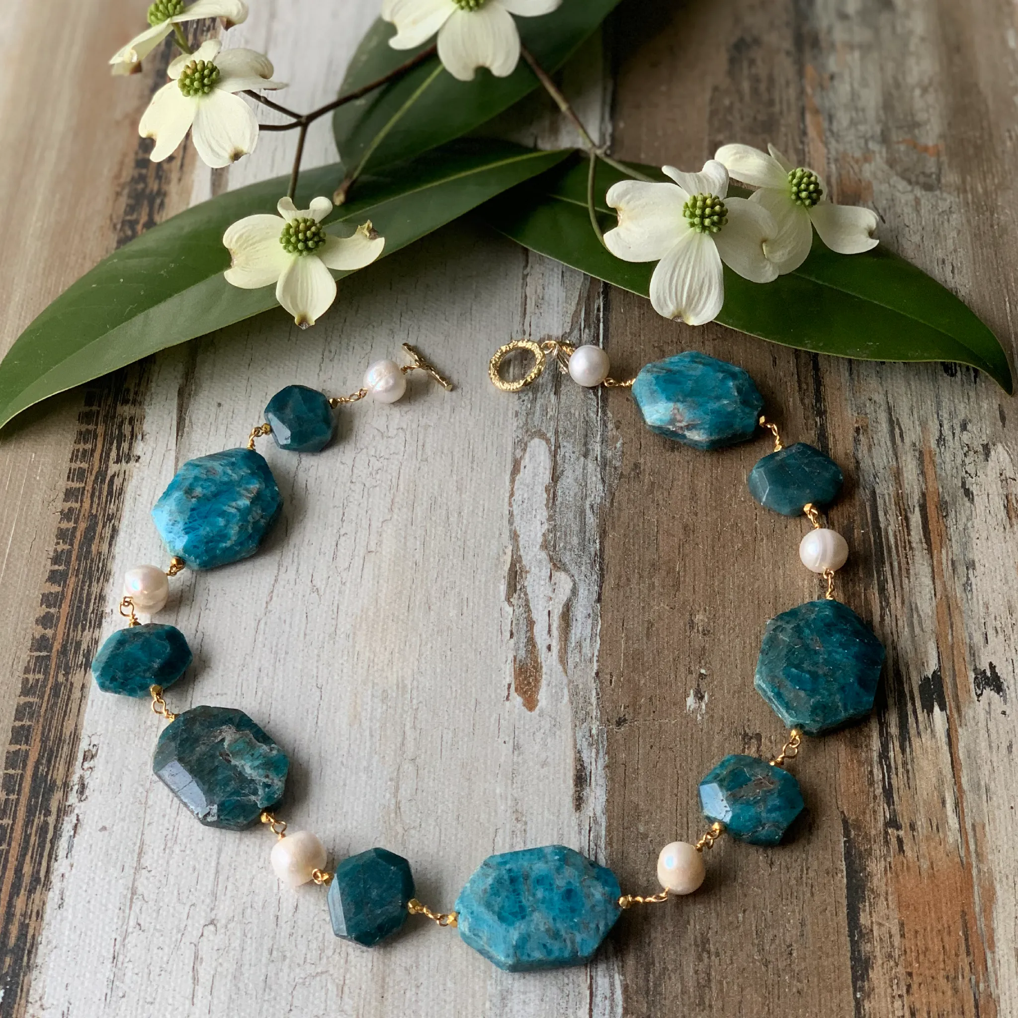 Gems & Pearls Necklace