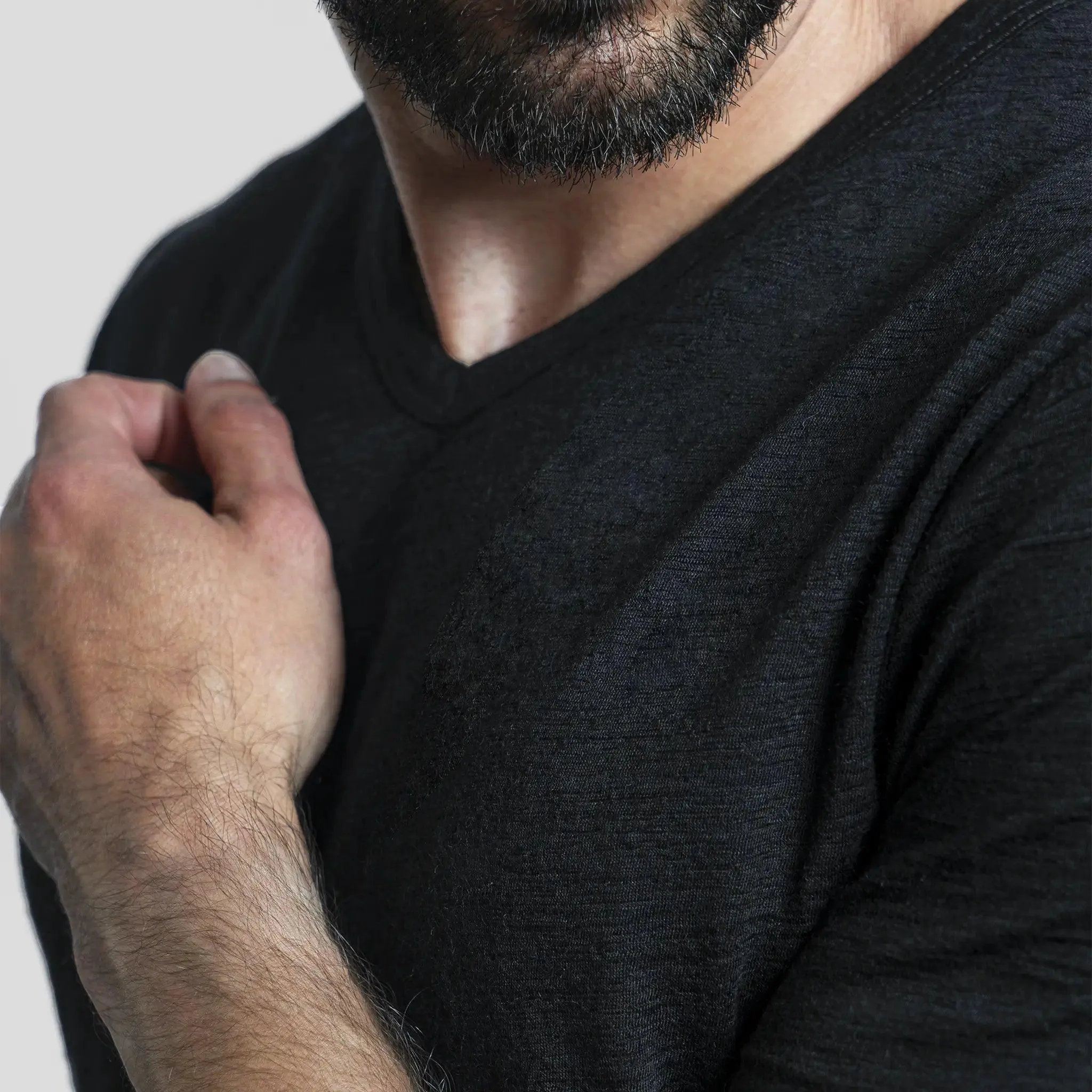 Men's Alpaca Wool Shirt: 160 Ultralight V-Neck