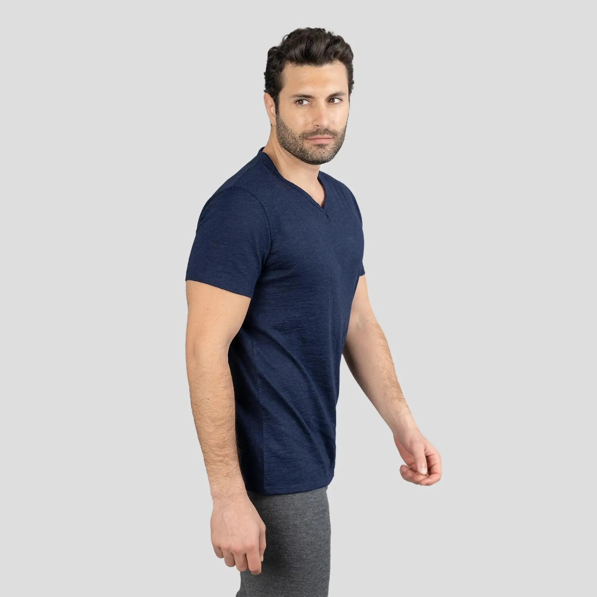 Men's Alpaca Wool Shirt: 160 Ultralight V-Neck