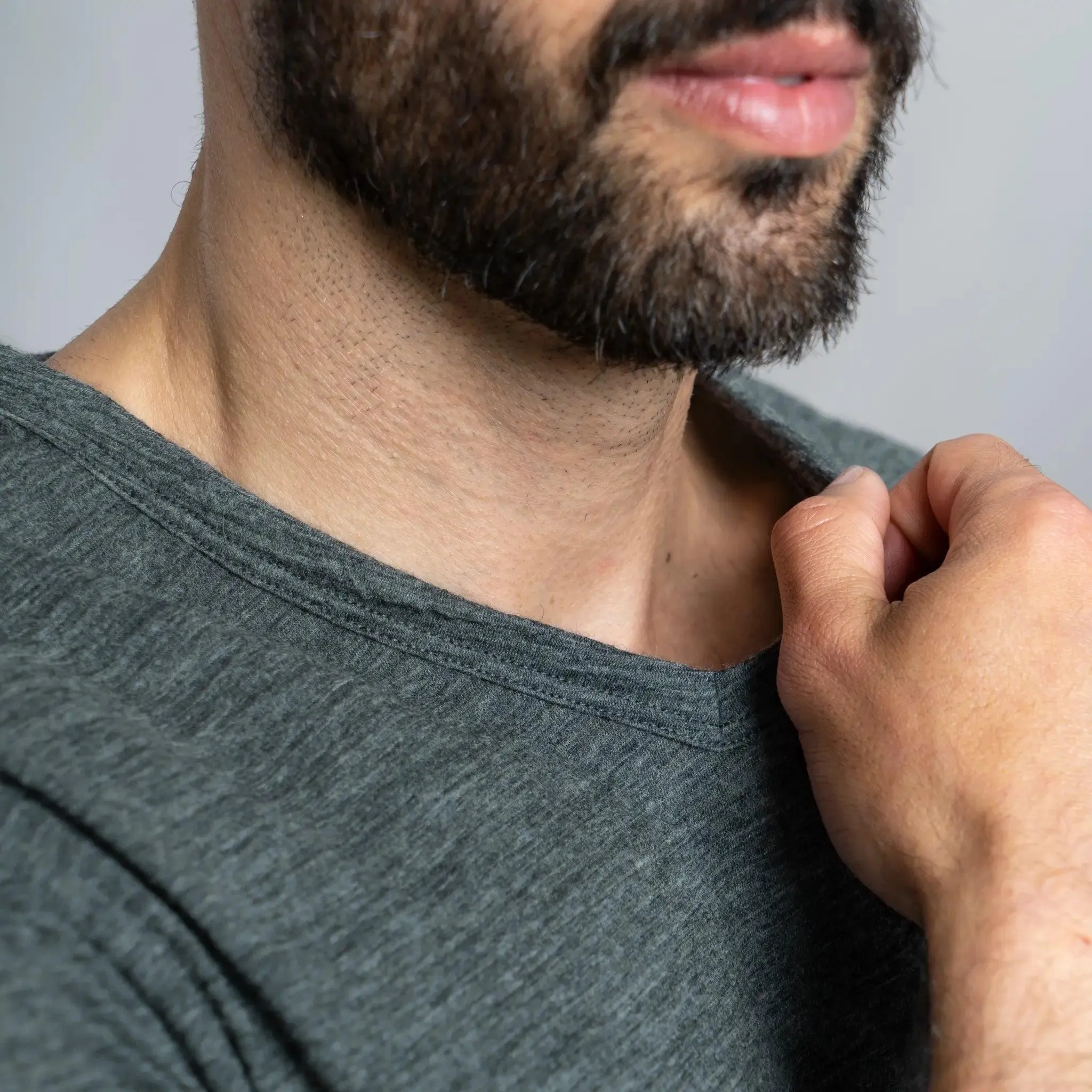 Men's Alpaca Wool Shirt: 160 Ultralight V-Neck