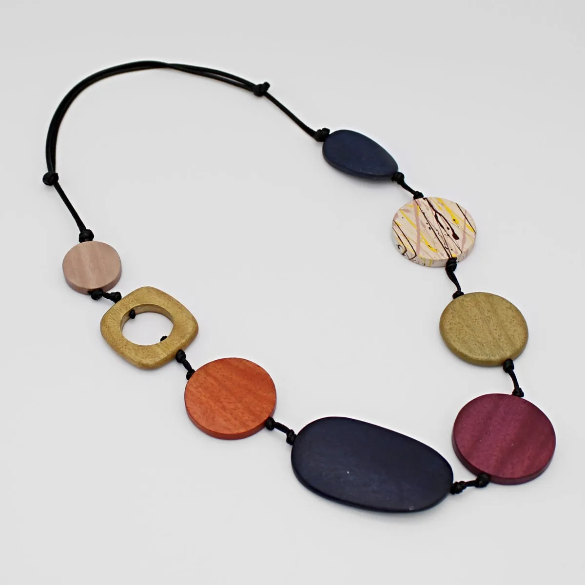 Shades of Wine Tiana Necklace