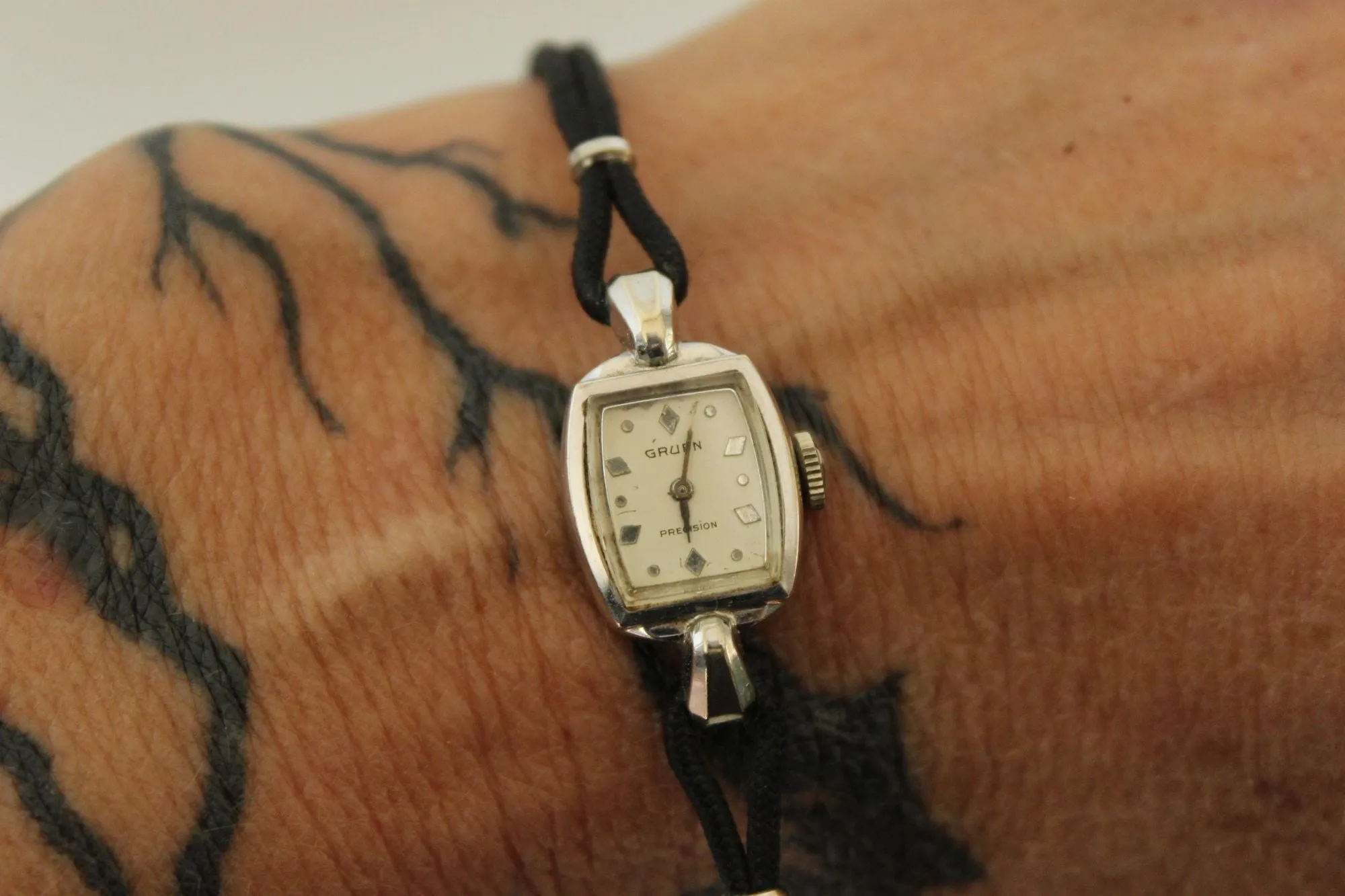 Vintage 1940s 1950s Ladies Gruen Precision Watch