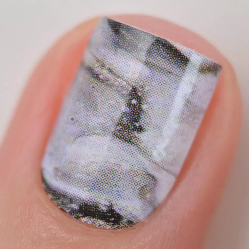 Waves | Nail Polish Wrap